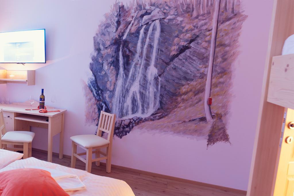 Guesthouse Macesen Spodnja Sorica Phòng bức ảnh