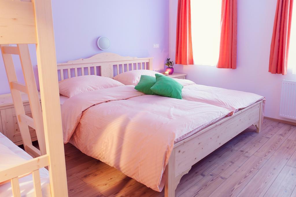 Guesthouse Macesen Spodnja Sorica Phòng bức ảnh