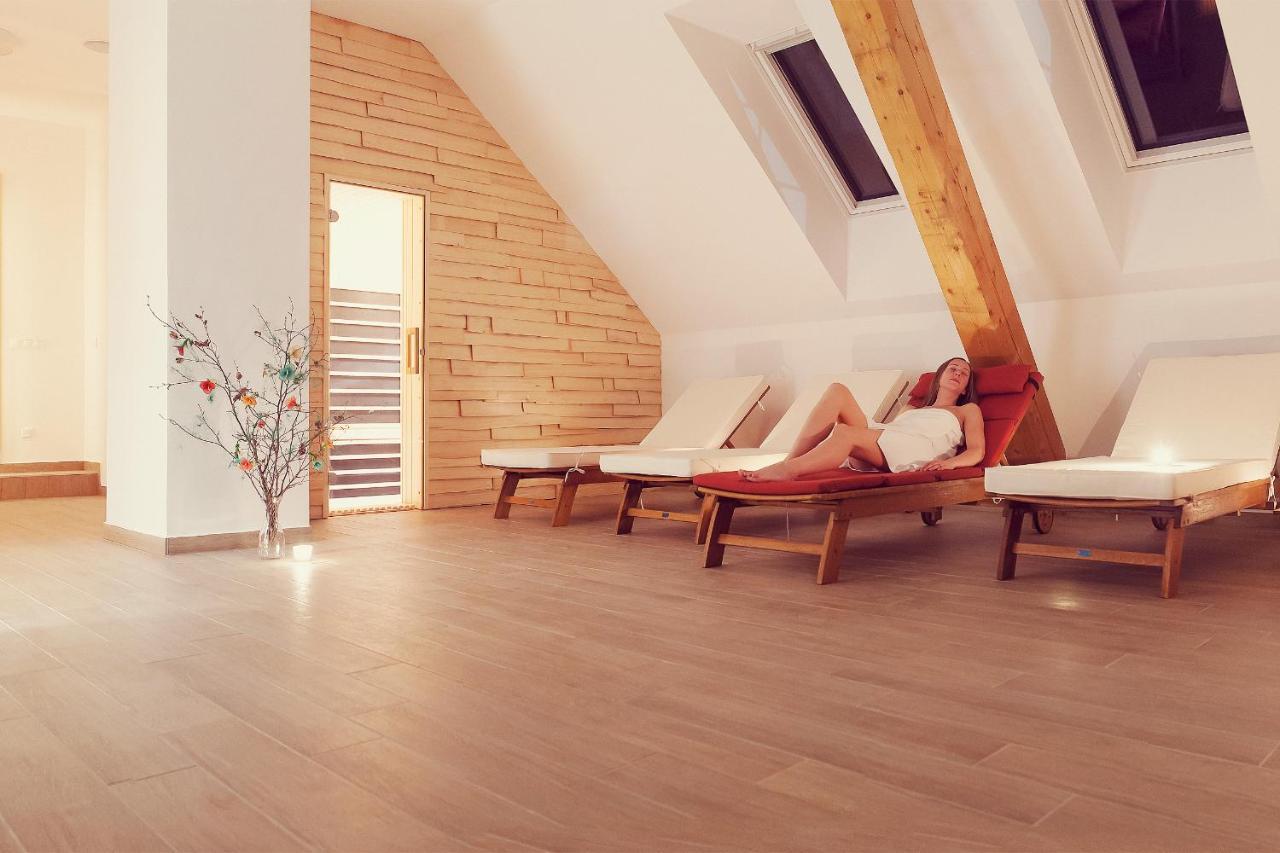 Guesthouse Macesen Spodnja Sorica Ngoại thất bức ảnh